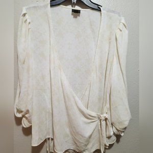 Women's Beige Blouse Size XL